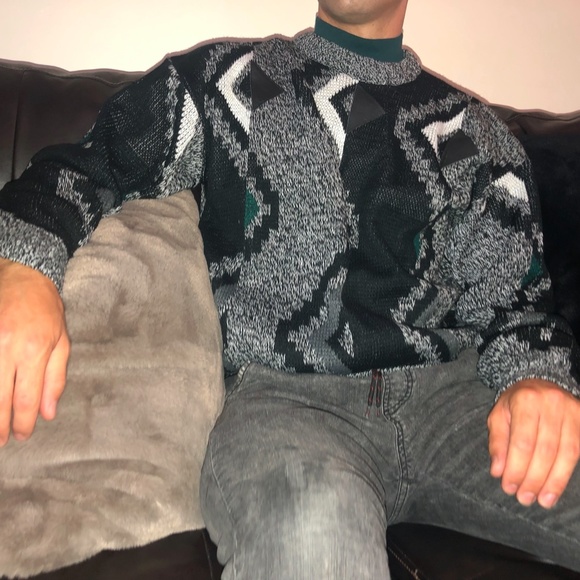 90s Vintage Men's Sweater - Picture 4 of 8
